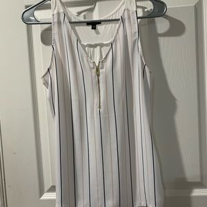 Express women’s XS white top